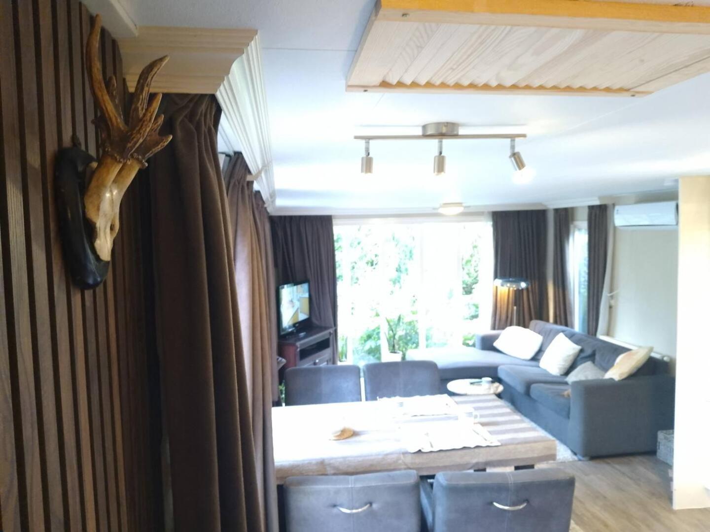 Chalet Op De Veluwe Putten Eksteriør bilde